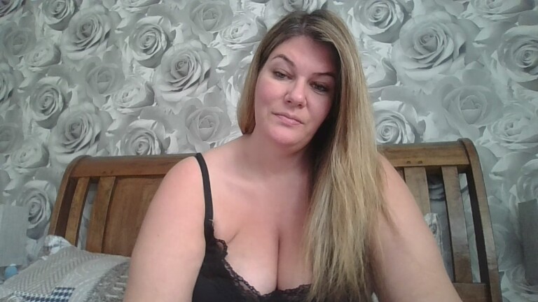 BabyCakesUK's Streamate show and profile