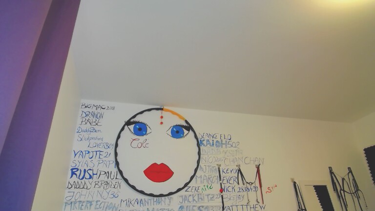 SYIA's Streamate show and profile