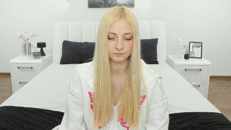 PinkAngelll's Streamate show and profile